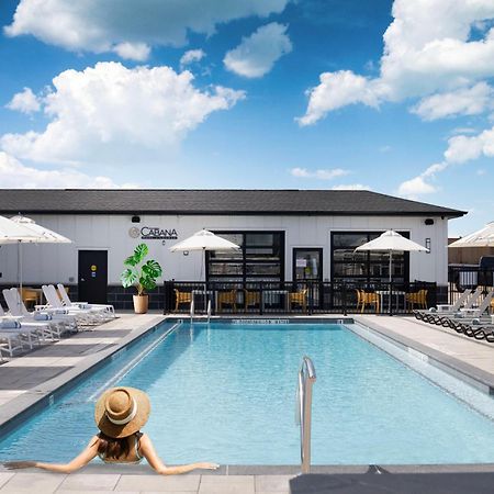 Colonial Hotel & Suites Grand Bend Bagian luar foto